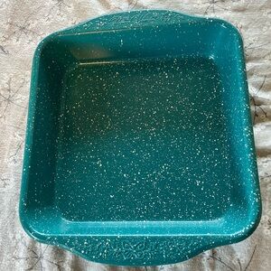 Used The Pioneer Woman 8 x 8 x 2 Pan
Perfect for homemade Brownies or Cakes